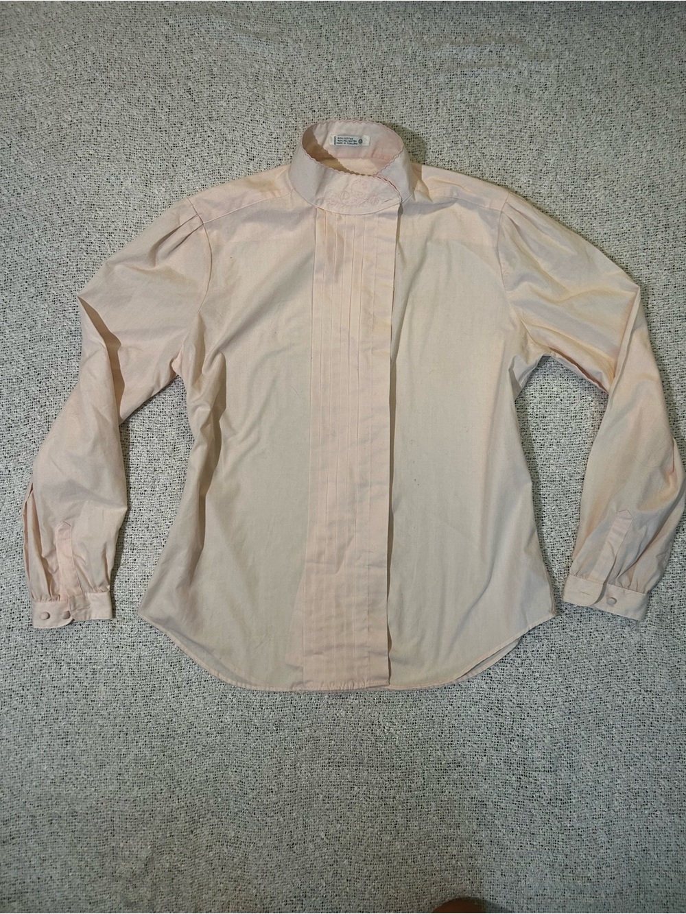 Vintage 80s/90s Foxcroft Pale Pink Cottonblend Shirt w Concealed Placket Size 12